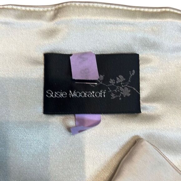 Susie Mooratoff High-Waisted Satin Cream Shorts (399) - Picture 6 of 6